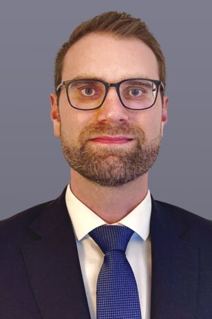 Oliver Norman - barrister headshot